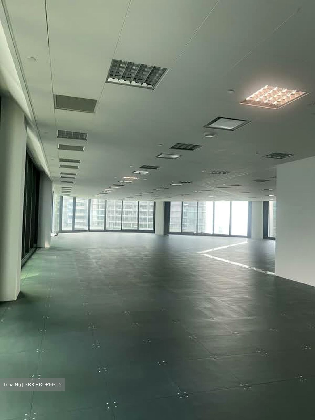Hub Synergy Point (D2), Office #626965481